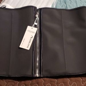 Waist trainer w/ tags